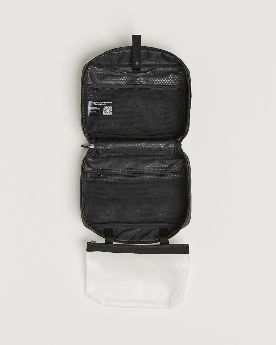 Herre | Vesker | Samsonite | StackD Hanging Toilet Kit Black