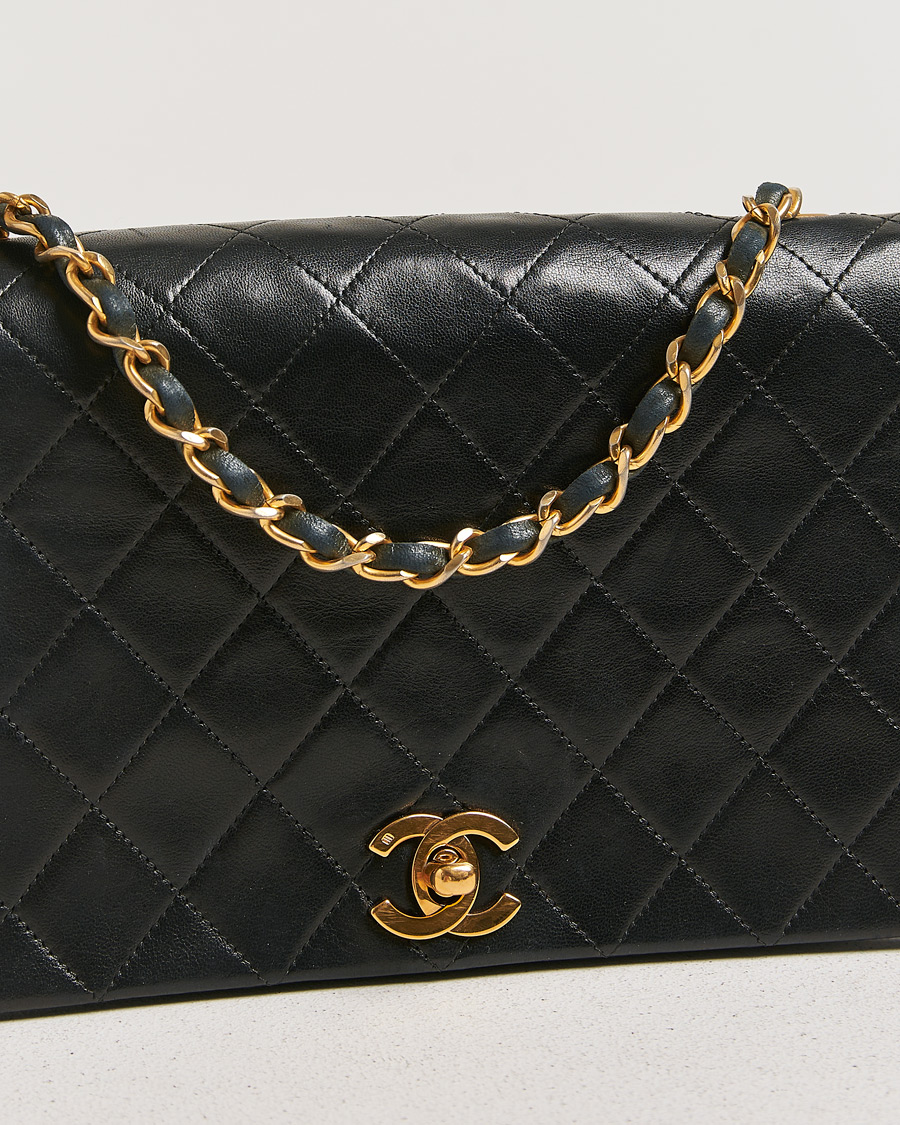 Herre | Chanel Pre-Owned Matelassé Single Full Flap Bag Black | Chanel Pre-Owned | Matelassé Single Full Flap Bag Black
