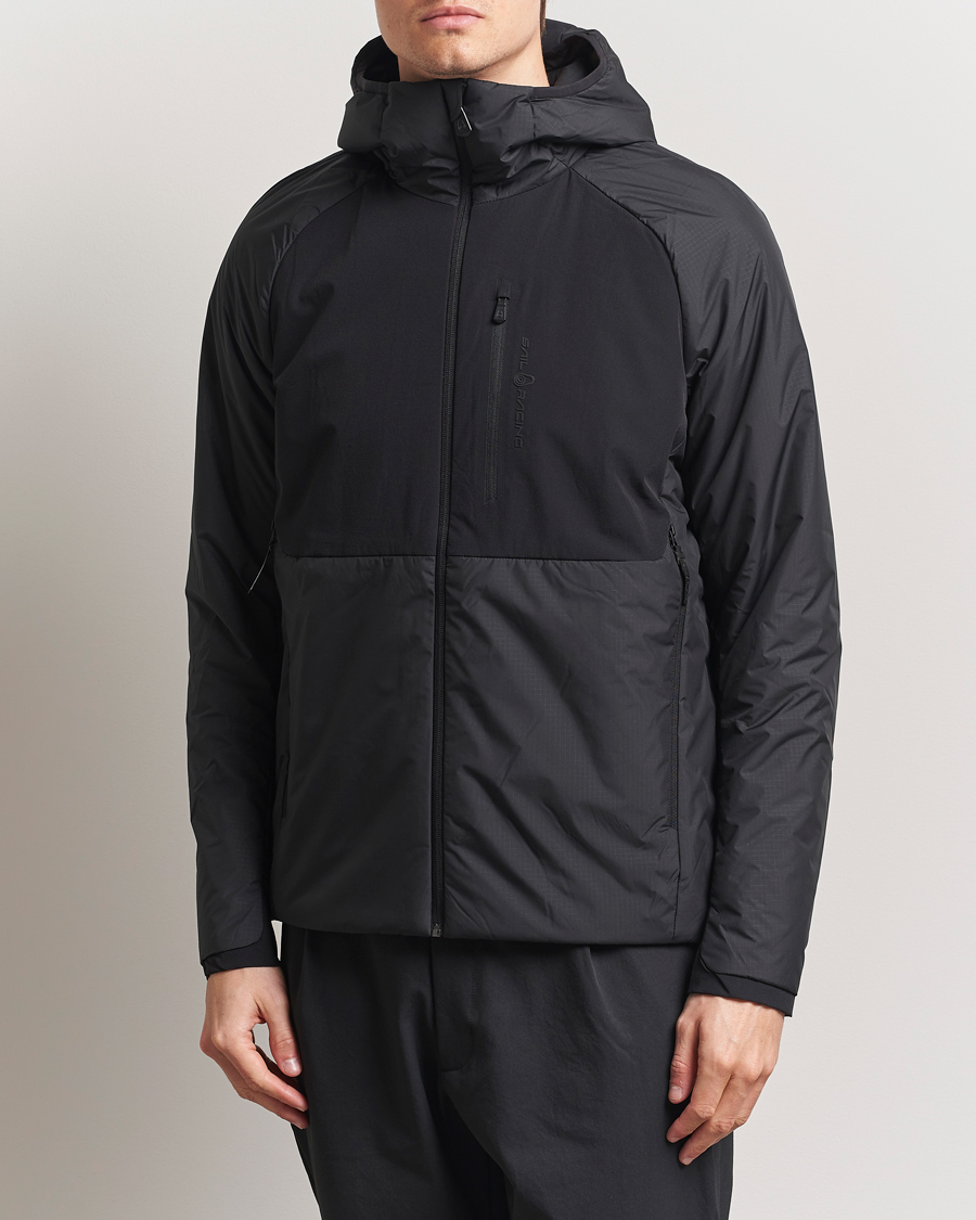 Herre | Jakker | Sail Racing | Amplitude Primaloft Hooded Jacket Carbon