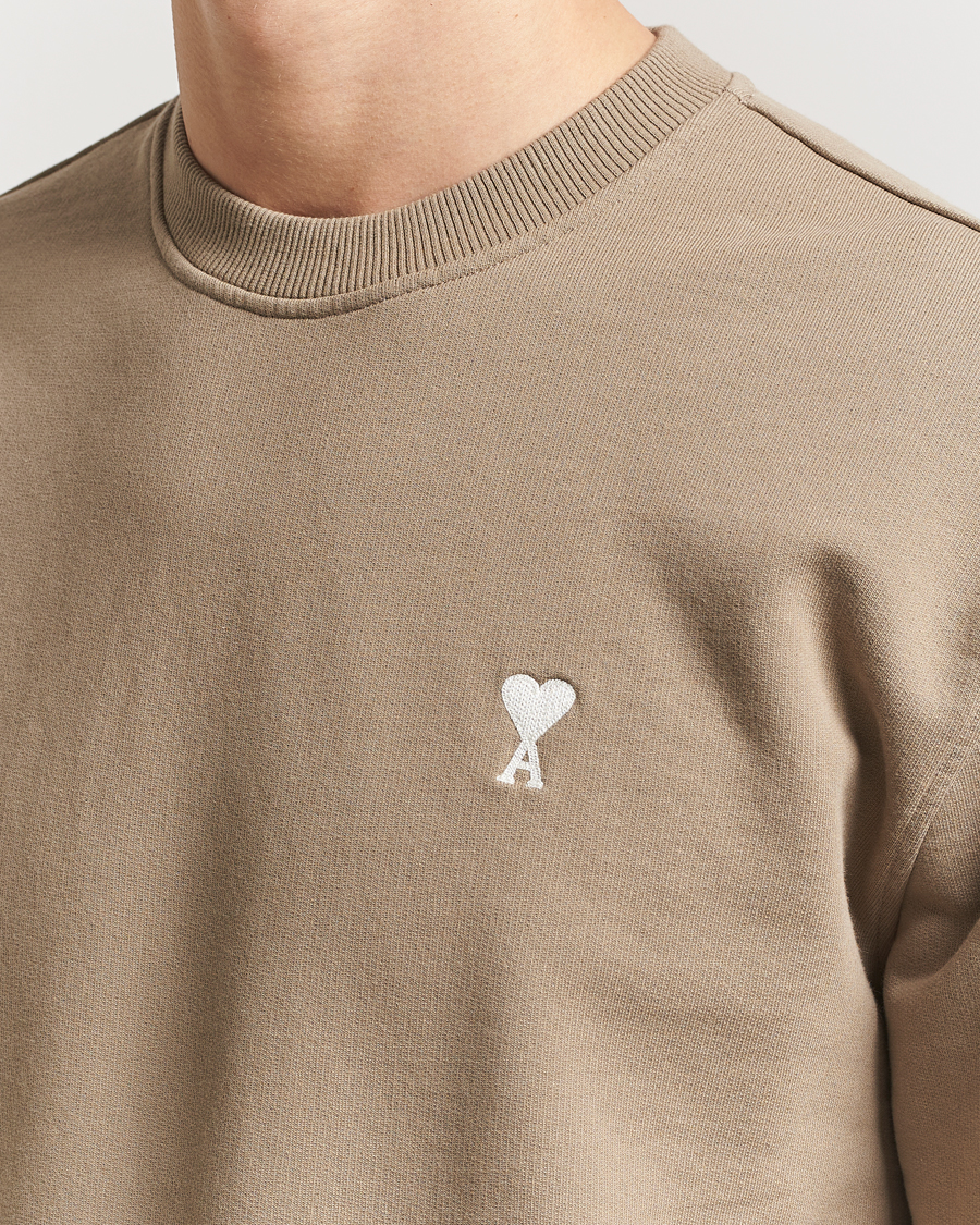 Herre | Gensere | AMI | Off White Heart Logo Sweatshirt Beige