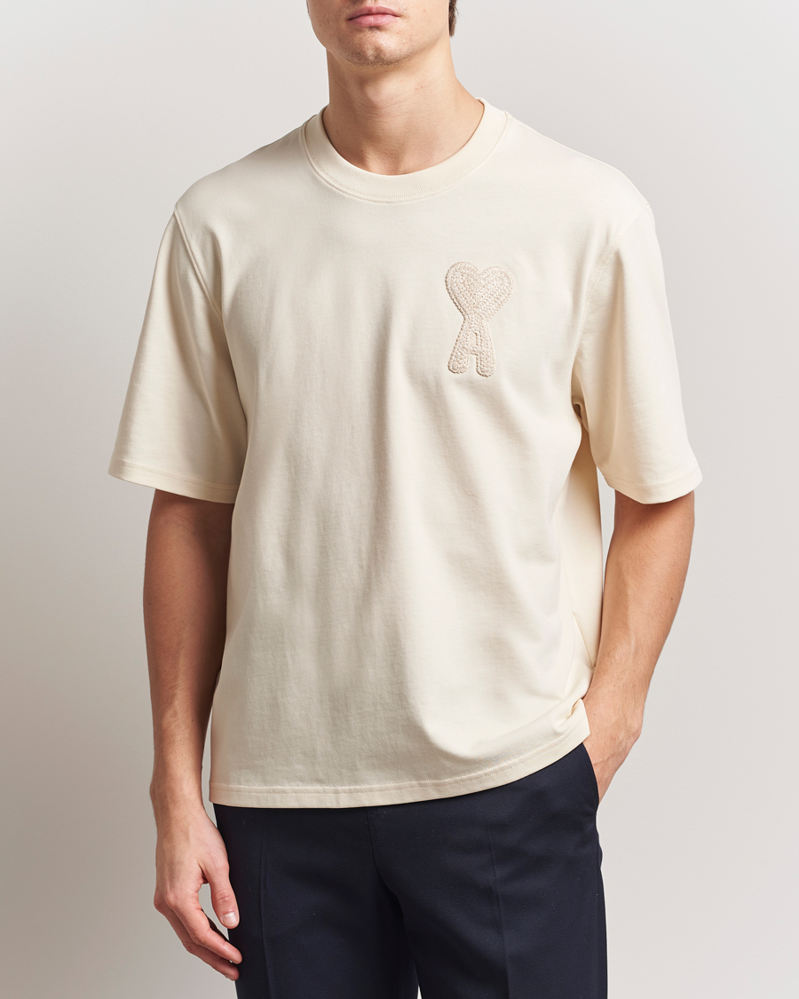 Herre | T-Shirts | AMI | Bouclé Heart T-Shirt White Cream
