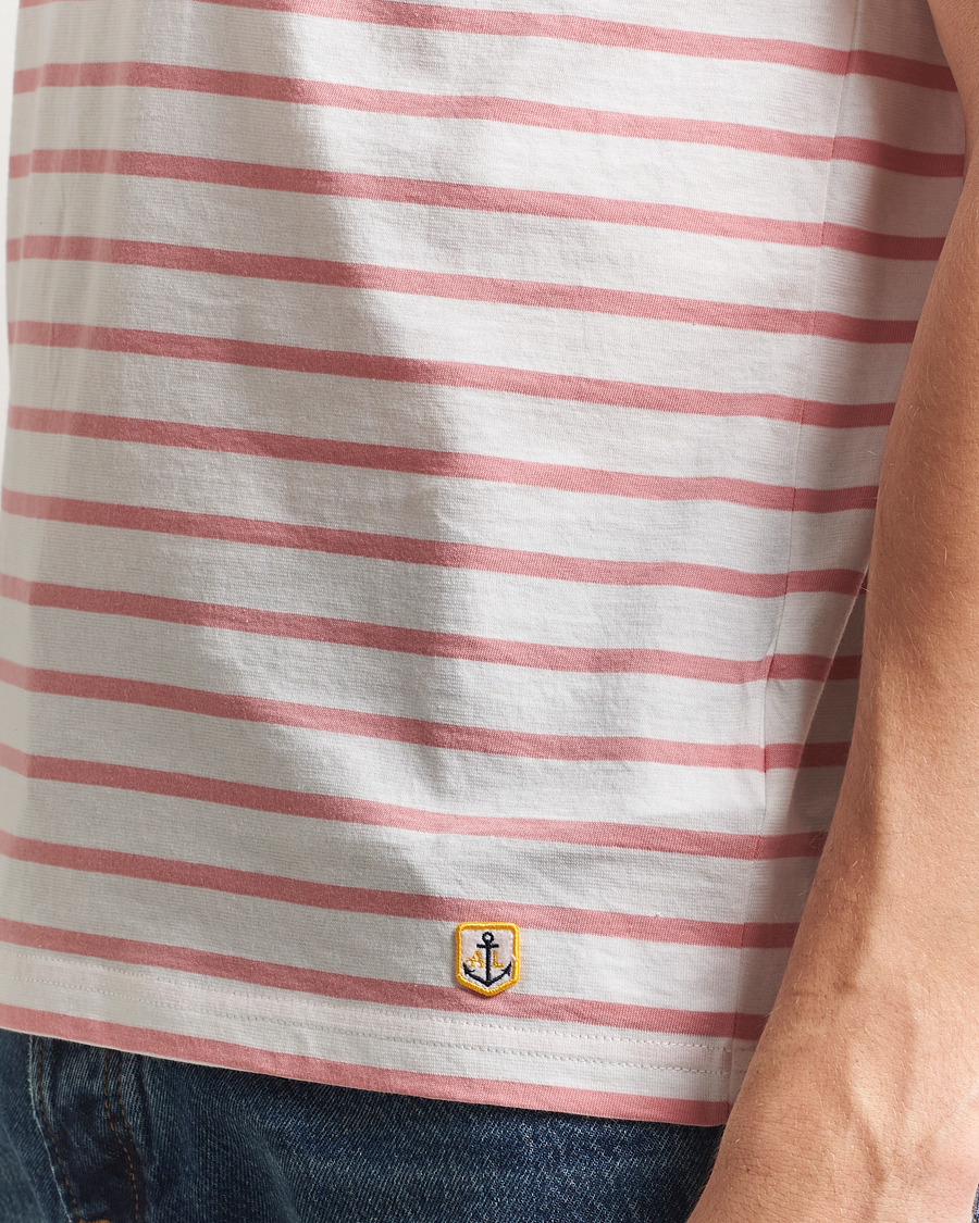Herre | T-Shirts | Armor-lux | Hoëdic Boatneck Héritage Stripe T-shirt Milk/Bubblegum