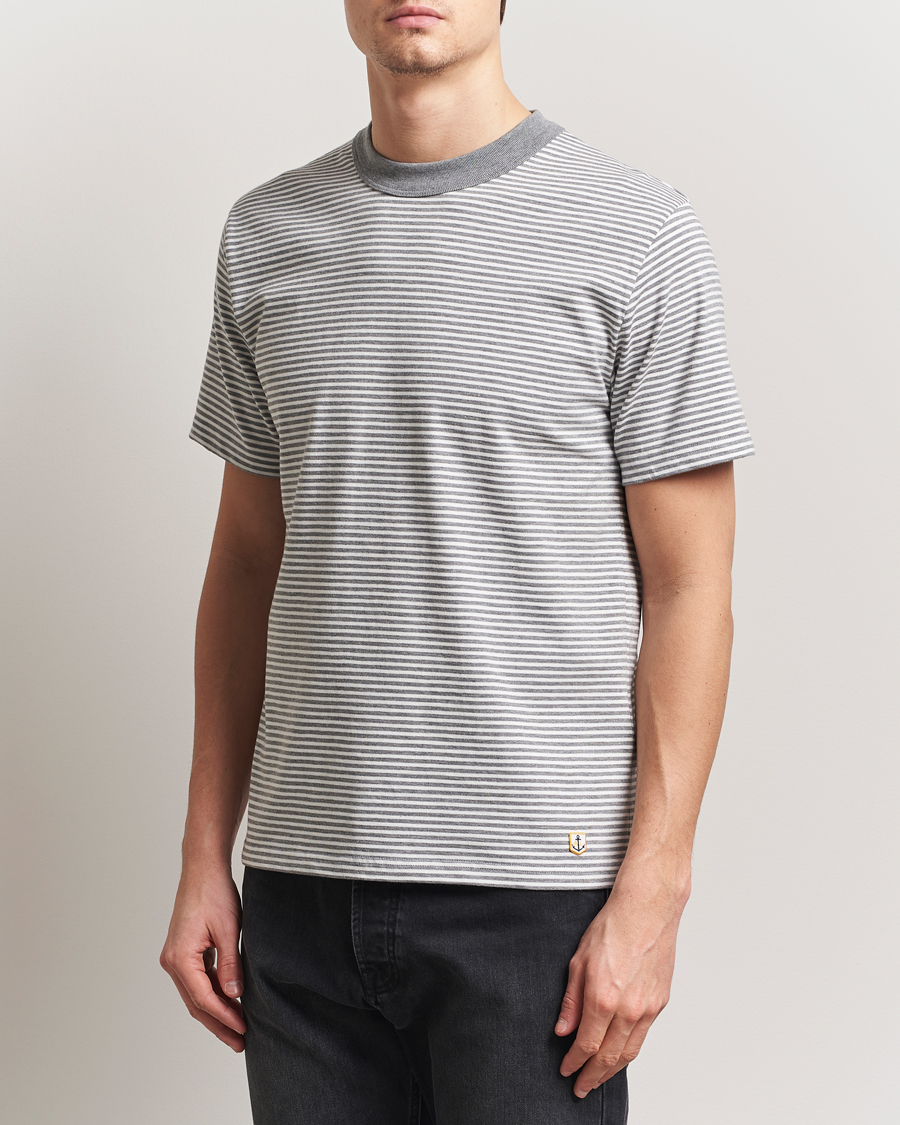 Herre | T-Shirts | Armor-lux | Callac Héritage Stripe T-Shirt Misty Grey/Milk