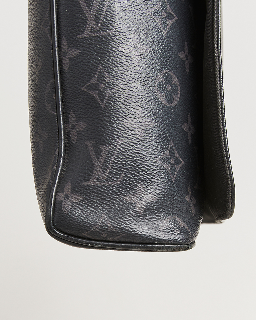 Herre | Louis Vuitton Pre-Owned District MM Bag Monogram Eclipse | Louis Vuitton Pre-Owned | District MM Bag Monogram Eclipse