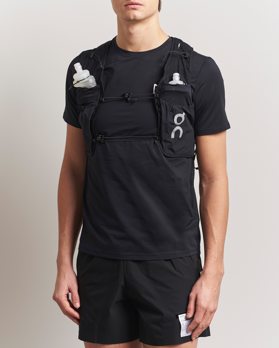 Herre | On Ultra Vest 10L Black | On | Ultra Vest 10L Black