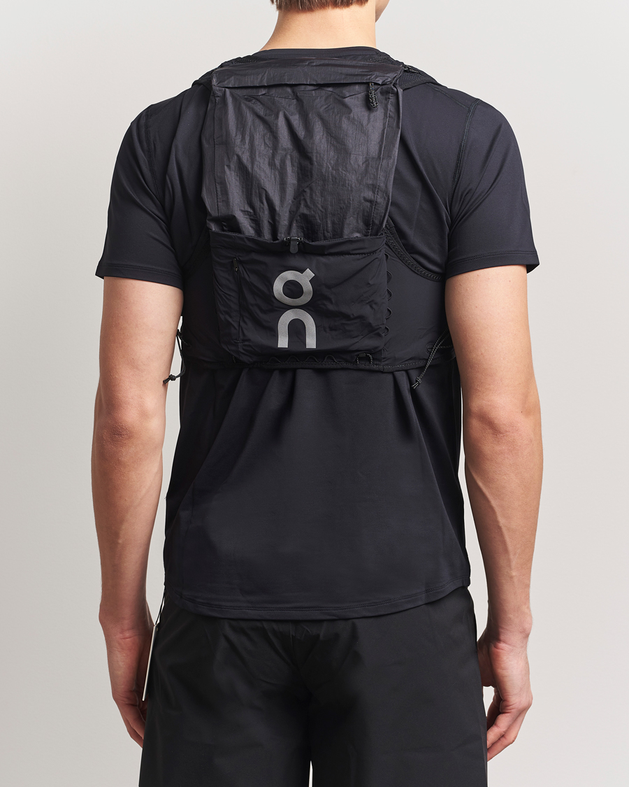 Herre | On Ultra Vest 10L Black | On | Ultra Vest 10L Black