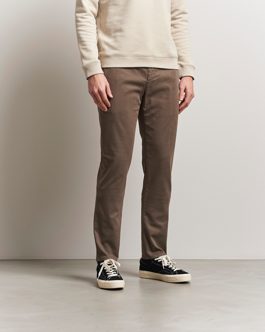 Herre | Bukser | Dondup | Spiritisimo Peached Gabardine Chino Brown