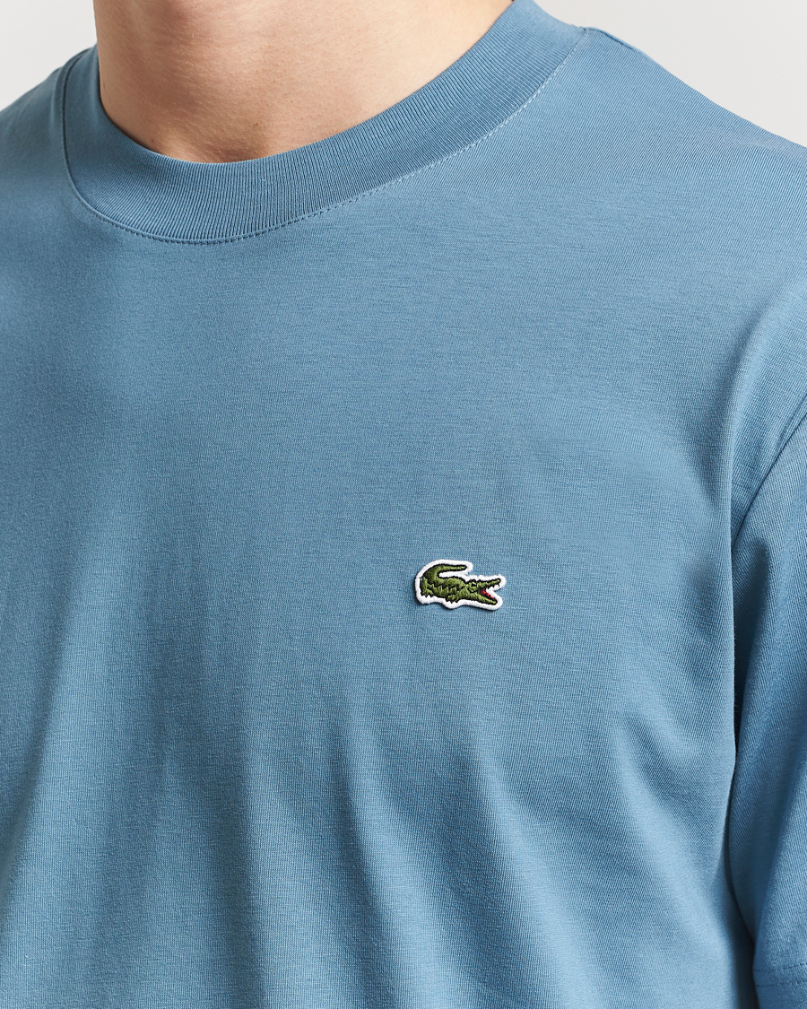 Herre | T-Shirts | Lacoste | Crew Neck T-Shirt Limestone