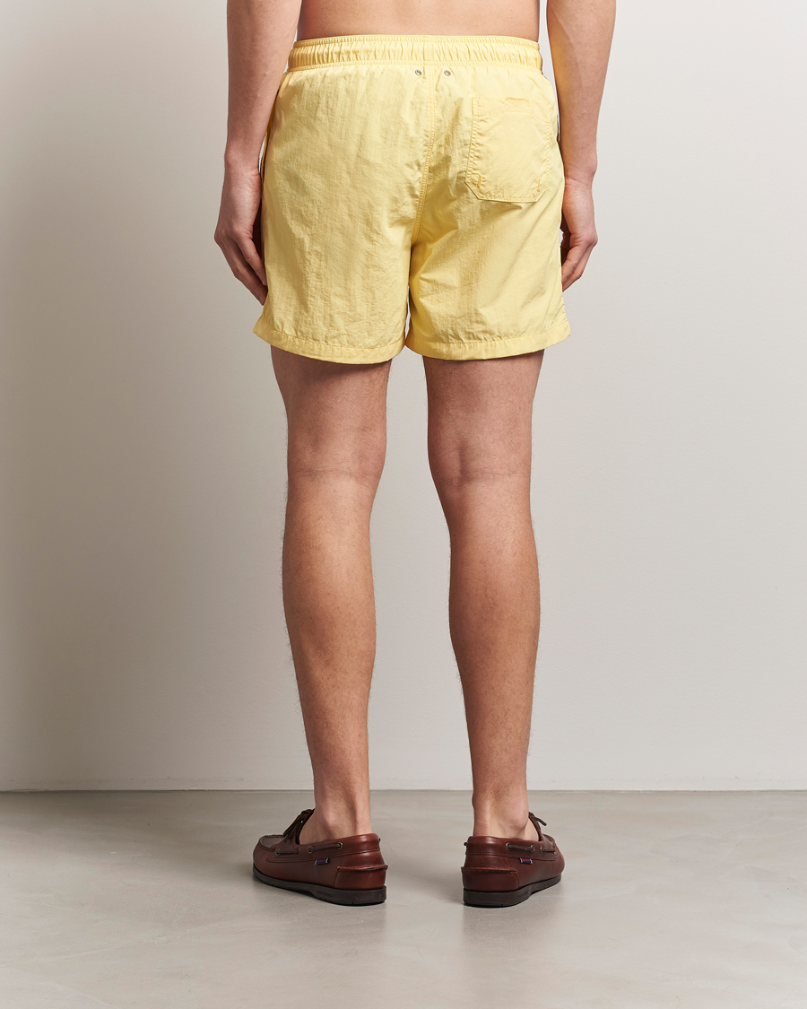 Herre | Badeshorts | GANT | Basic Swimshorts Banana Yellow