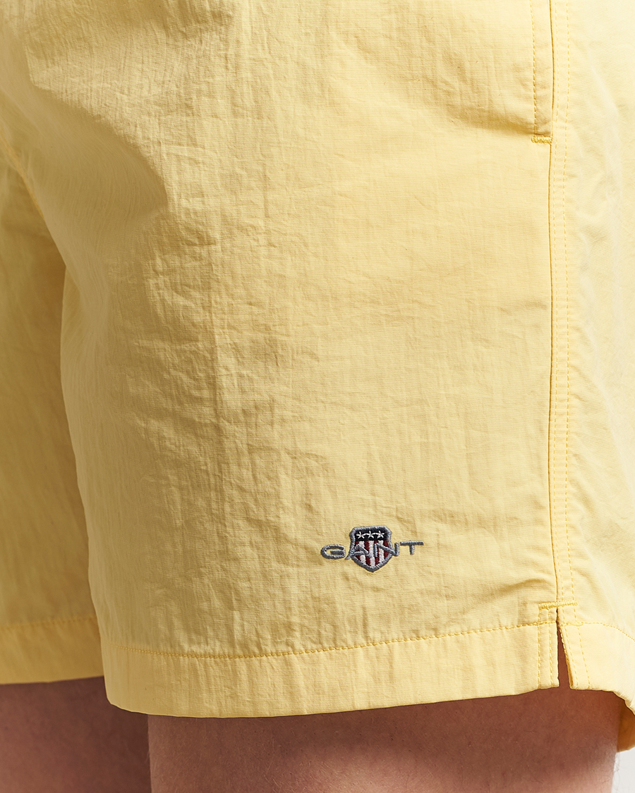 Herre | Badeshorts | GANT | Basic Swimshorts Banana Yellow