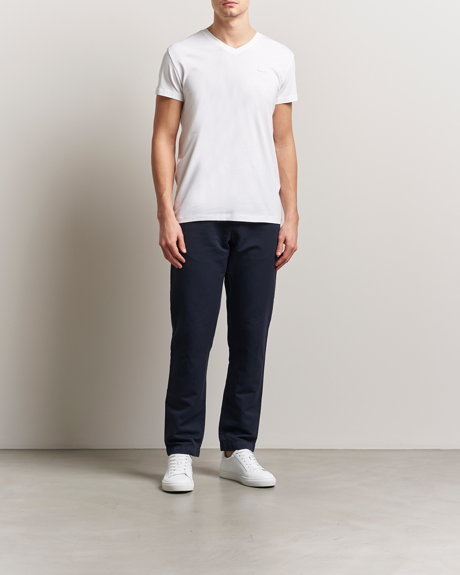 Herre | T-Shirts | GANT | 2-Pack V-Neck T-shirt Navy/White