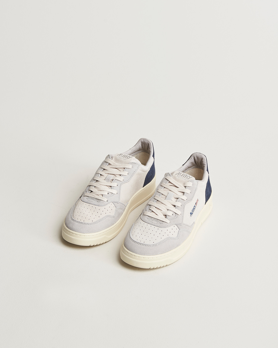 Herre | Sneakers | Autry | Medalist Low Super Soft Goat Suede Sneaker Loft/Space Blue
