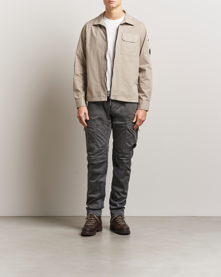 Herre | Skjorter | C.P. Company | Garment Dyed Gabardine Zip Shirt Jacket Beige