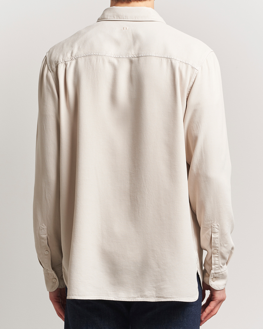 Herre | Skjorter | J.Lindeberg | Garment Dyed Structure Tencel Shirt Moonbeam