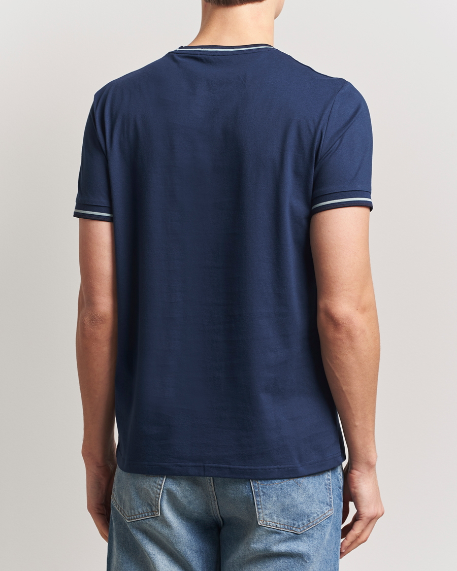 Herre | T-Shirts | Fred Perry | Twin Tipped T-Shirt Tennis Blue
