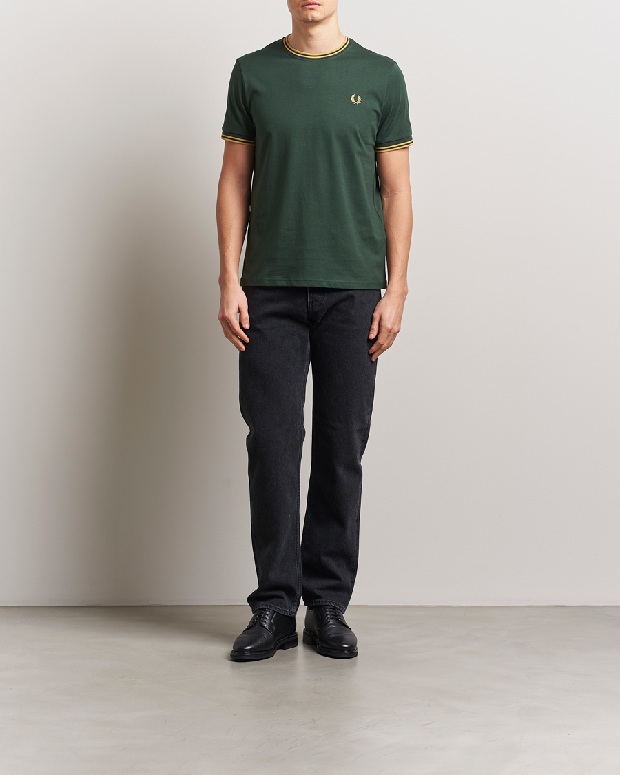Herre | T-Shirts | Fred Perry | Twin Tipped T-Shirt Court Green
