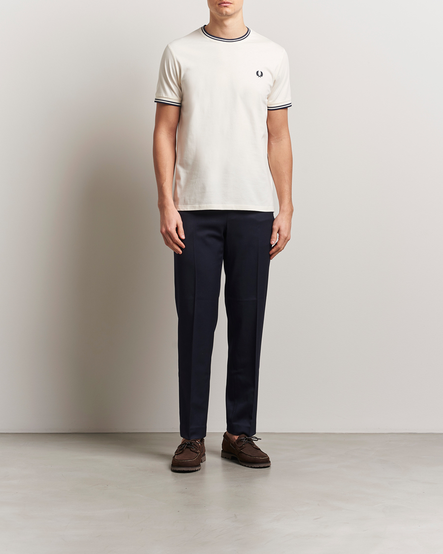 Herre | T-Shirts | Fred Perry | Twin Tipped T-Shirt Ecru