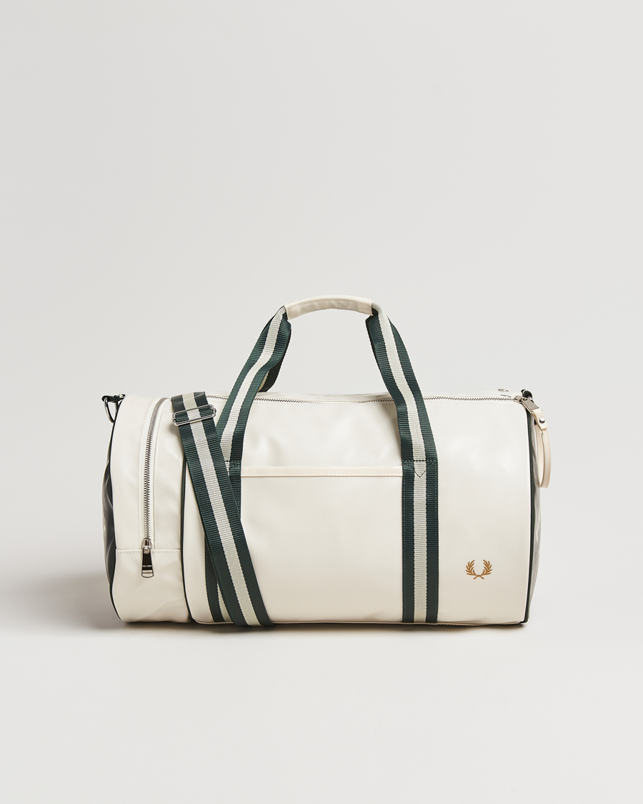 Herre | Fred Perry Classic Barrel Bag Snow White/Court Green | Fred Perry | Classic Barrel Bag Snow White/Court Green