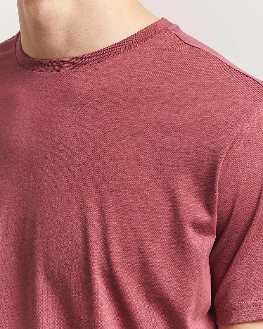 Herre | T-Shirts | Oscar Jacobson | Kim Cotton/Tencel T-Shirt Rasberry