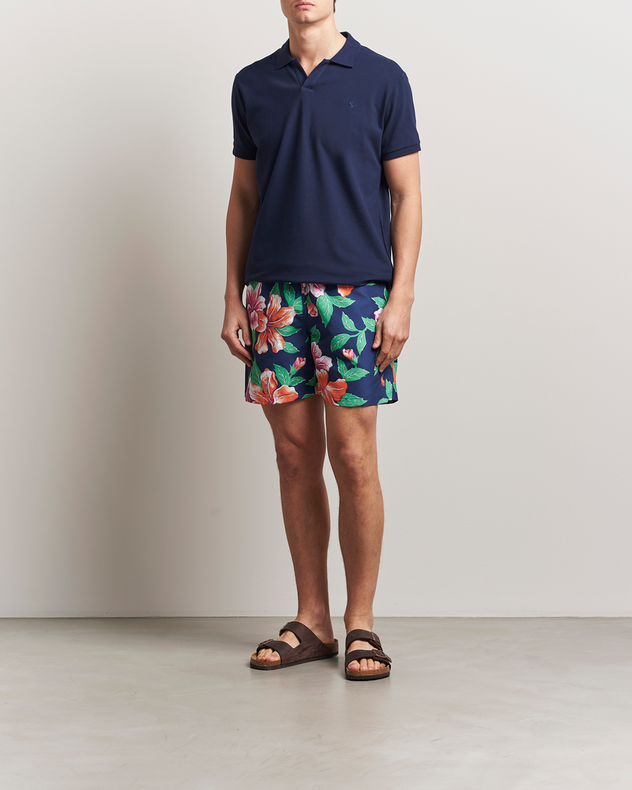 Herre | Badeshorts | Polo Ralph Lauren | Traveler Recycled Swimshorts Iconic Hibiscus Navy