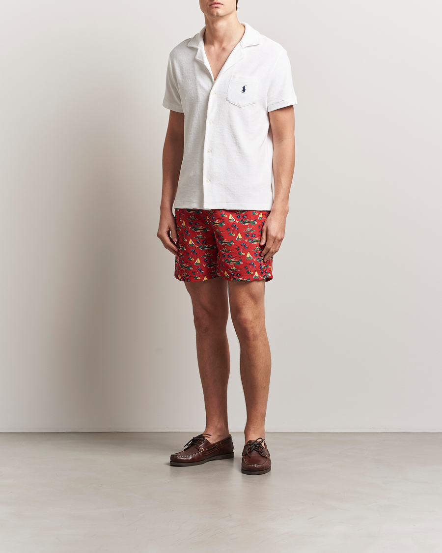 Herre | Badeshorts | Polo Ralph Lauren | Traveler Recycled Swimshorts Island Scenic Red
