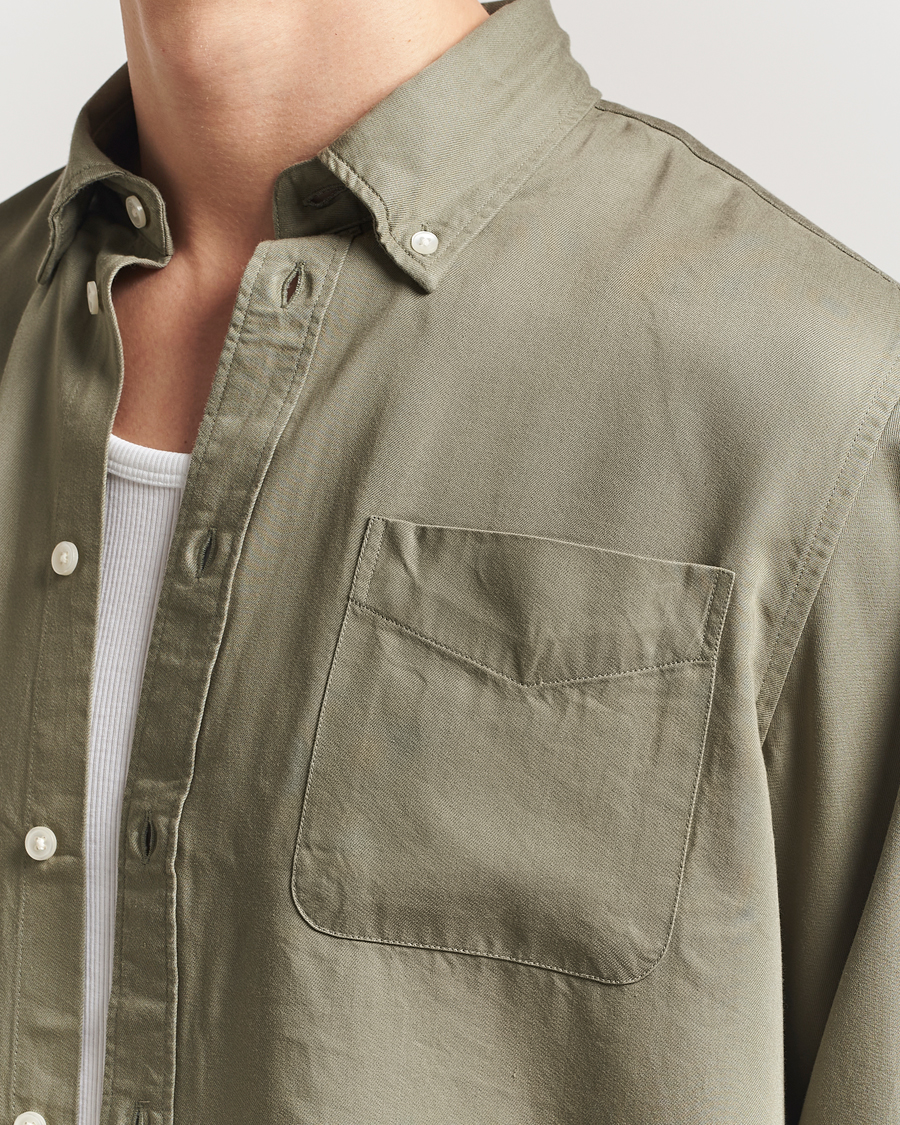 Herre | Skjorter | LES DEUX | Kent Tencel Shirt Lichen Green