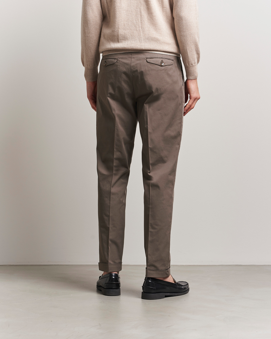 Herre | Bukser | Briglia 1949 | Easy Fit Pleated Cotton Stretch Chino Brown