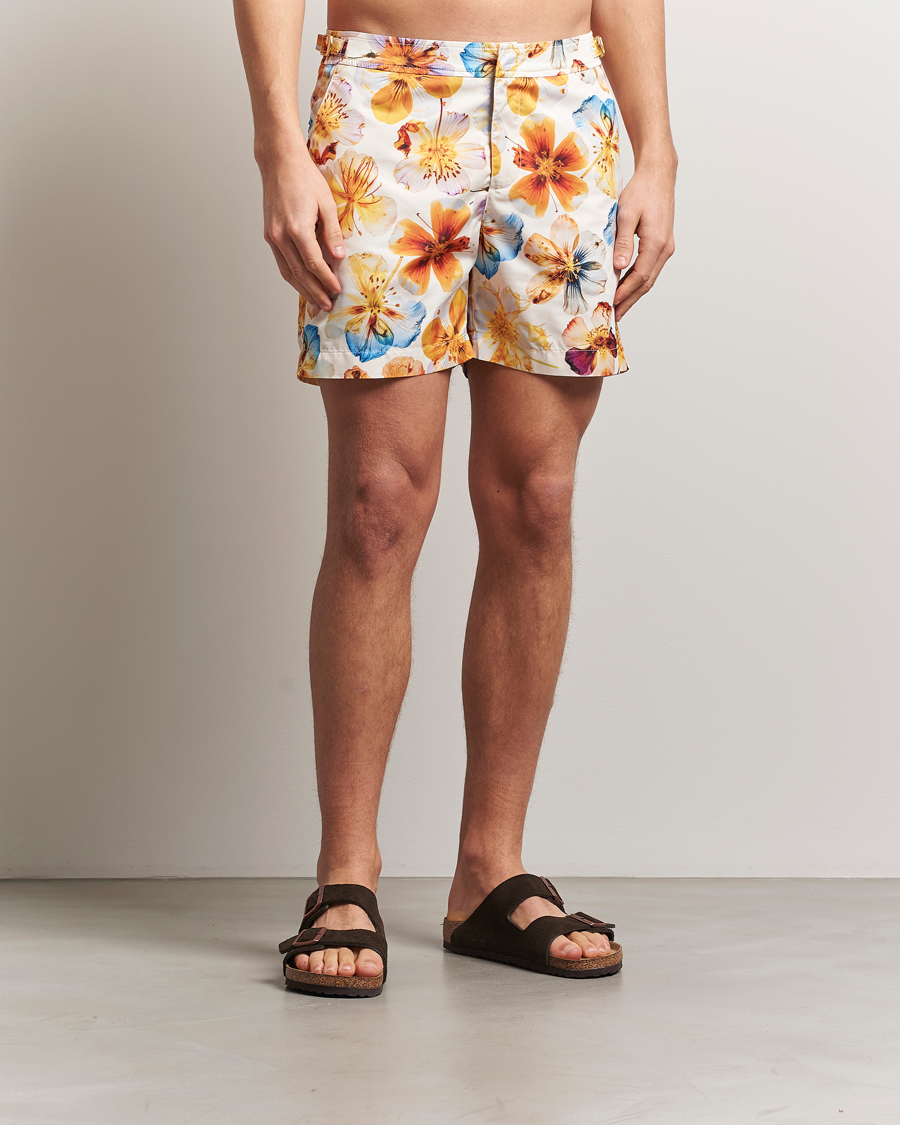 Herre | Badeshorts | Orlebar Brown | Bulldog Oshibana Printed Swimshorts White Sand