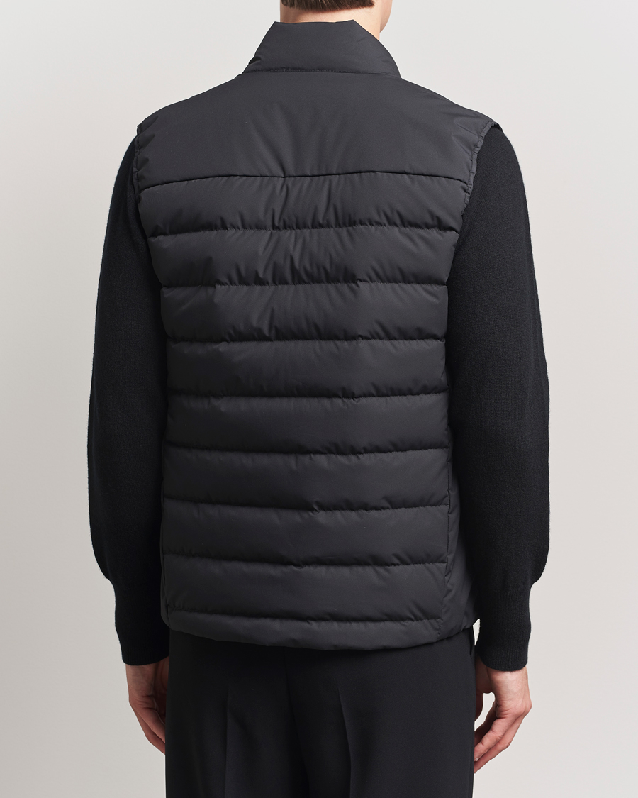 Herre | Vester | Scandinavian Edition | Ratio II Lightweight Padded Vest Carbon