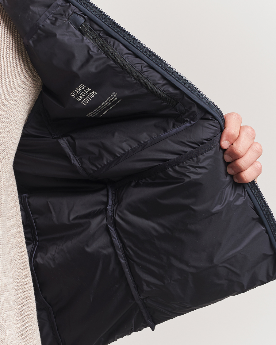 Herre | Vester | Scandinavian Edition | Ratio II Down Padded Vest Midnight Blue