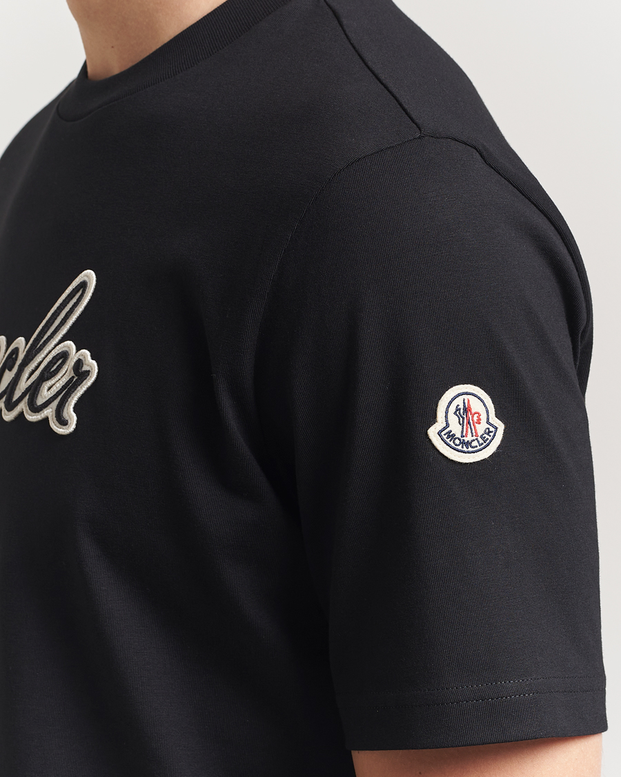 Herre | T-Shirts | Moncler | Embossed Lettering Logo T-Shirt Black