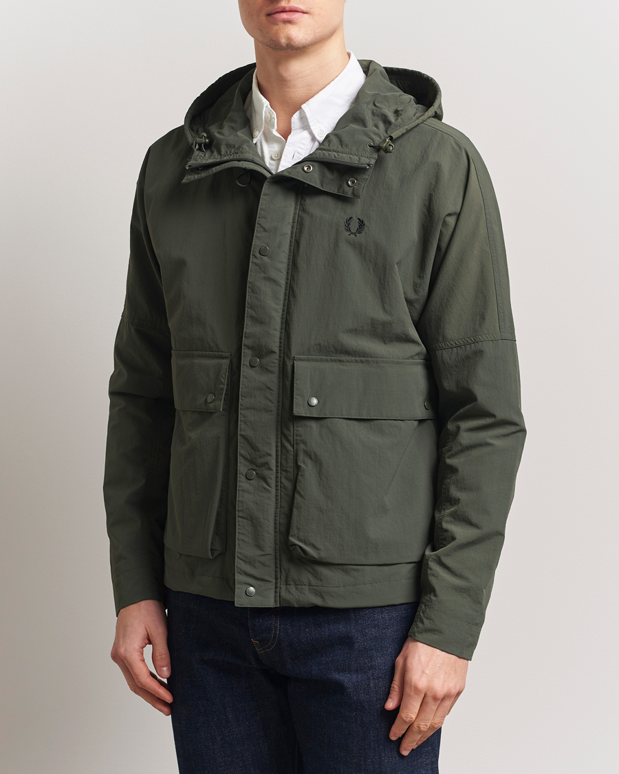 Herre | Jakker | Fred Perry | Cropped Hooded Fishing Parka Field Green