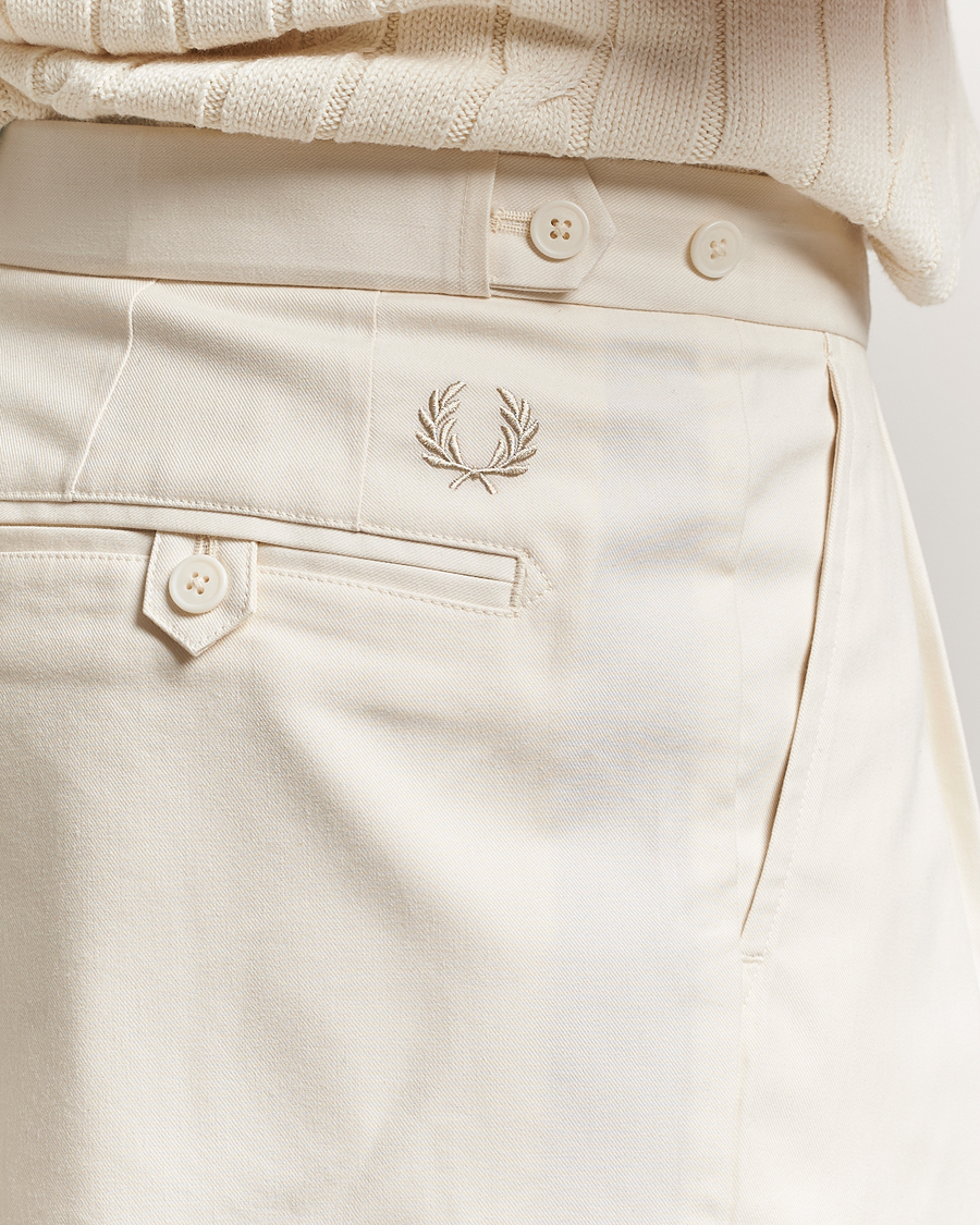 Herre | Shorts | Fred Perry | Twill Pleated Tennis Shorts Ecru