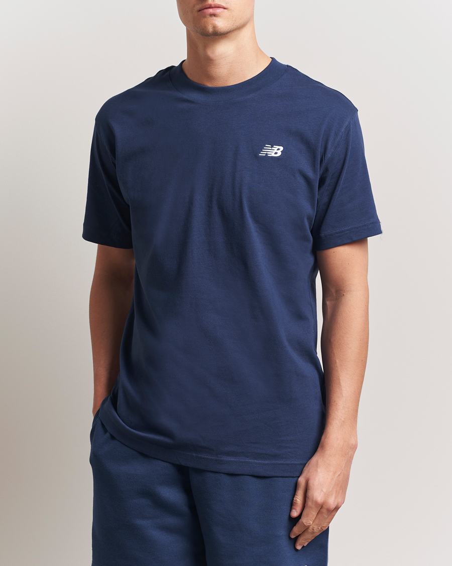 Herre | T-Shirts | New Balance | Essentials T-Shirt Navy