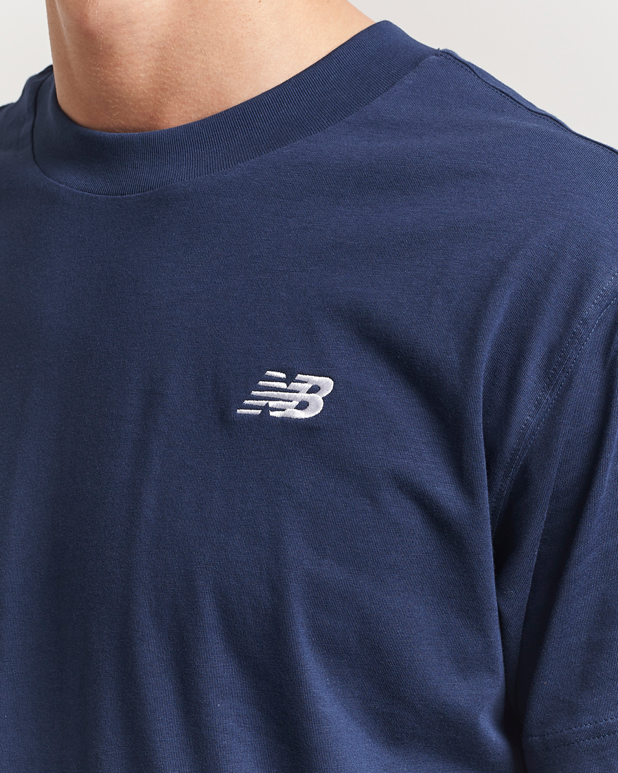Herre | T-Shirts | New Balance | Essentials T-Shirt Navy
