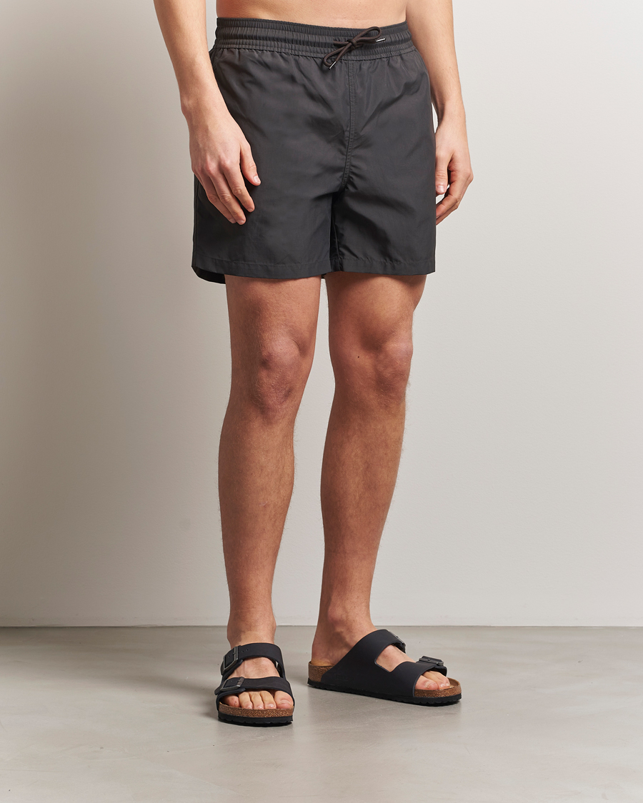 Herre | Badeshorts | Colorful Standard | Classic Organic Swim Shorts Lava Grey