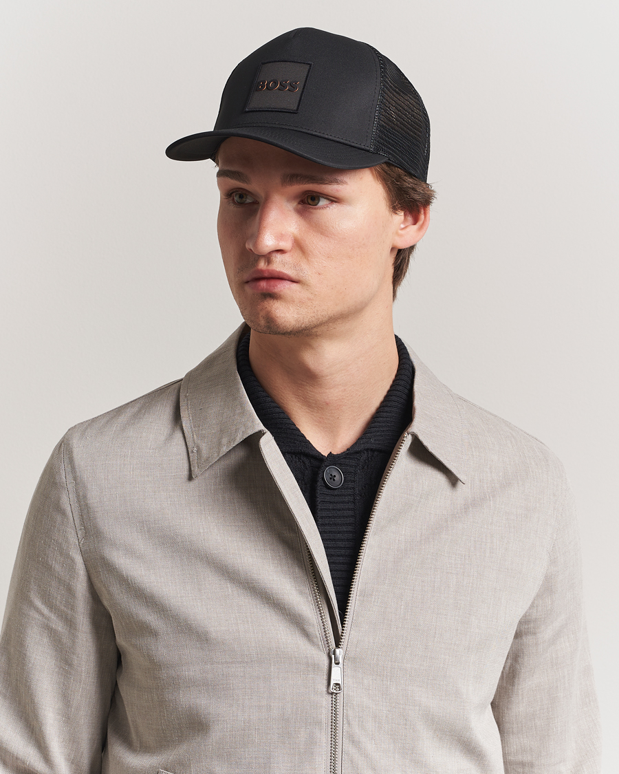 Herre | BOSS ORANGE Elliot Trucker Cap Black | BOSS ORANGE | Elliot Trucker Cap Black