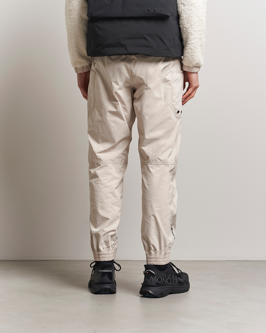 Herre | Bukser | Moncler Grenoble | Drawstring Trousers Off White
