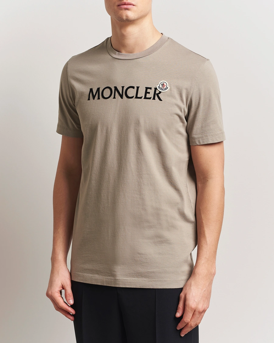 Herre | T-Shirts | Moncler | Lettering Logo T-Shirt Beige