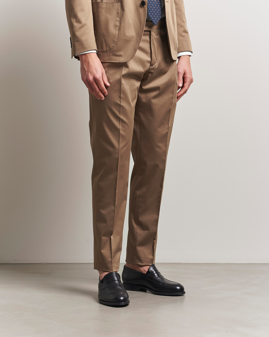 Herre | Bukser | Lardini | Pleated Cotton Stretch Trousers Light Brown