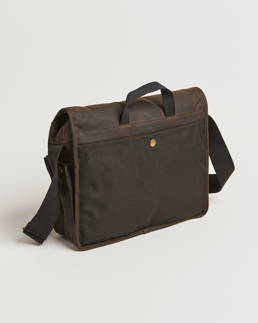 Herre | Barbour Lifestyle Essential Wax Messenger Bag Olive | Barbour Lifestyle | Essential Wax Messenger Bag Olive