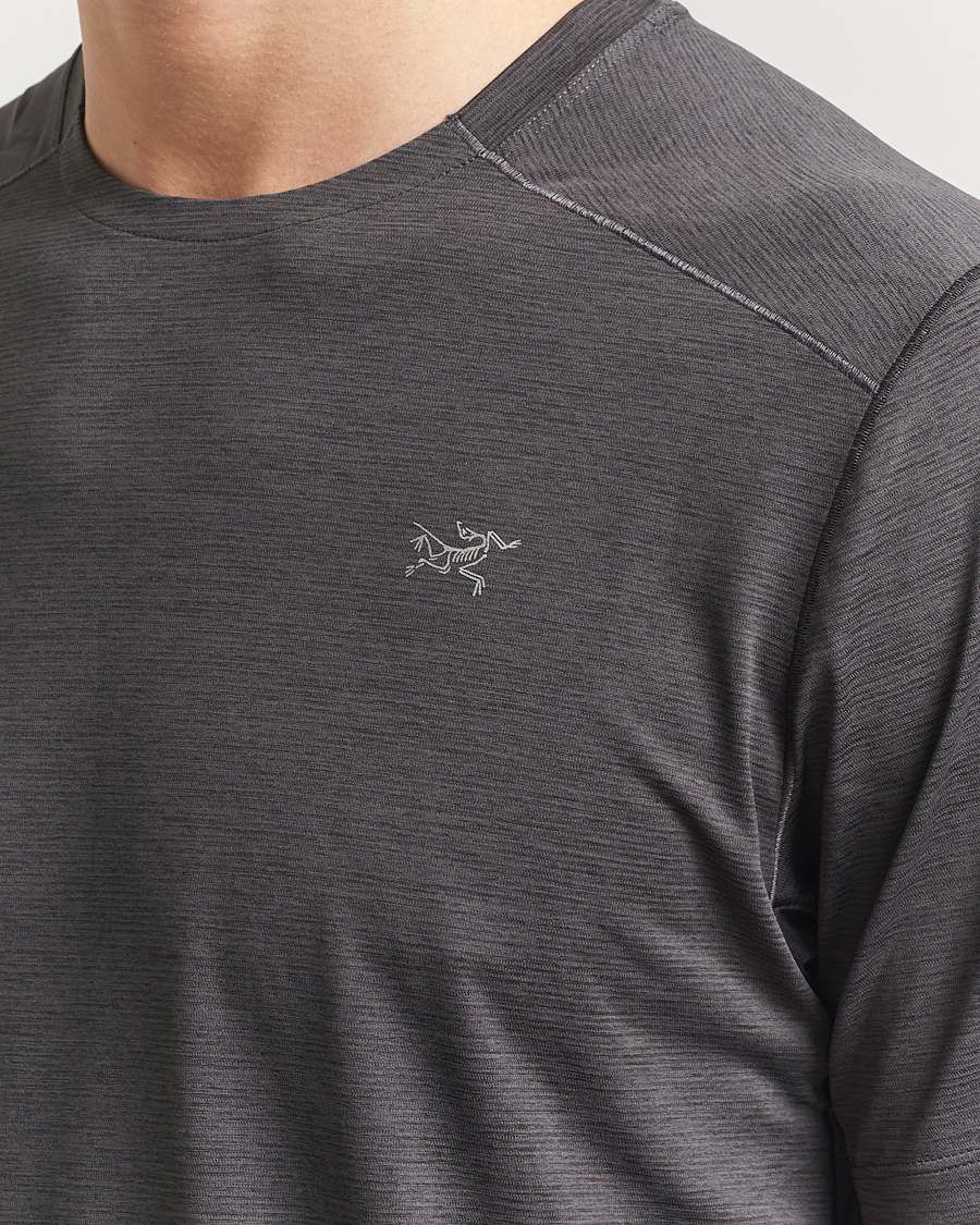 Herre | T-Shirts | Arc'teryx | Cormac Crew Neck T-Shirt Black Heather