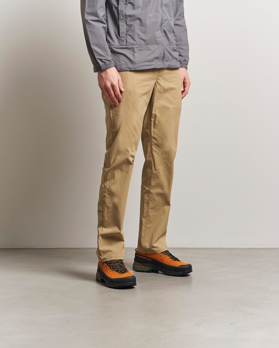 Herre | Sneakers | La Sportiva | TX4 Evo Hiking Shoes Hawaiian Sun/Mocha
