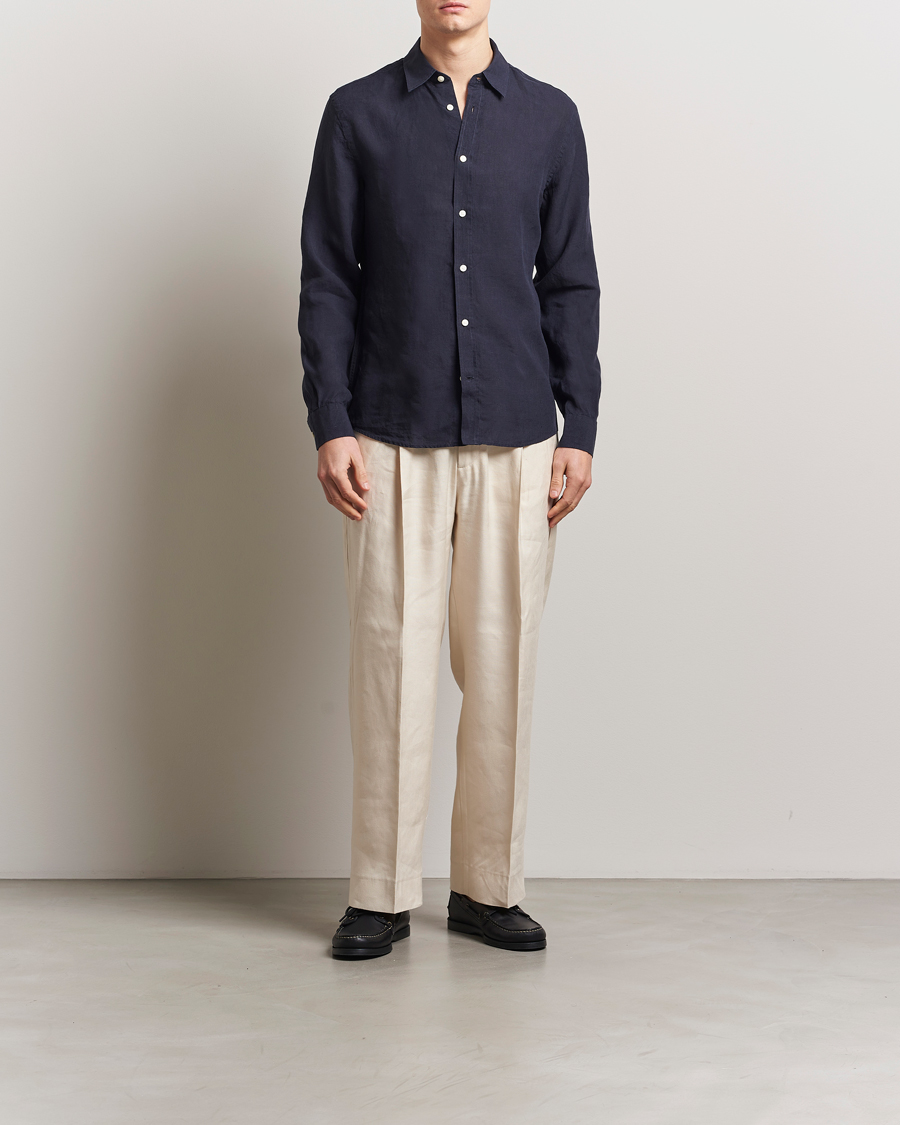 Herre | Skjorter | Tiger of Sweden | Spenser Linen Shirt Midnight Blue