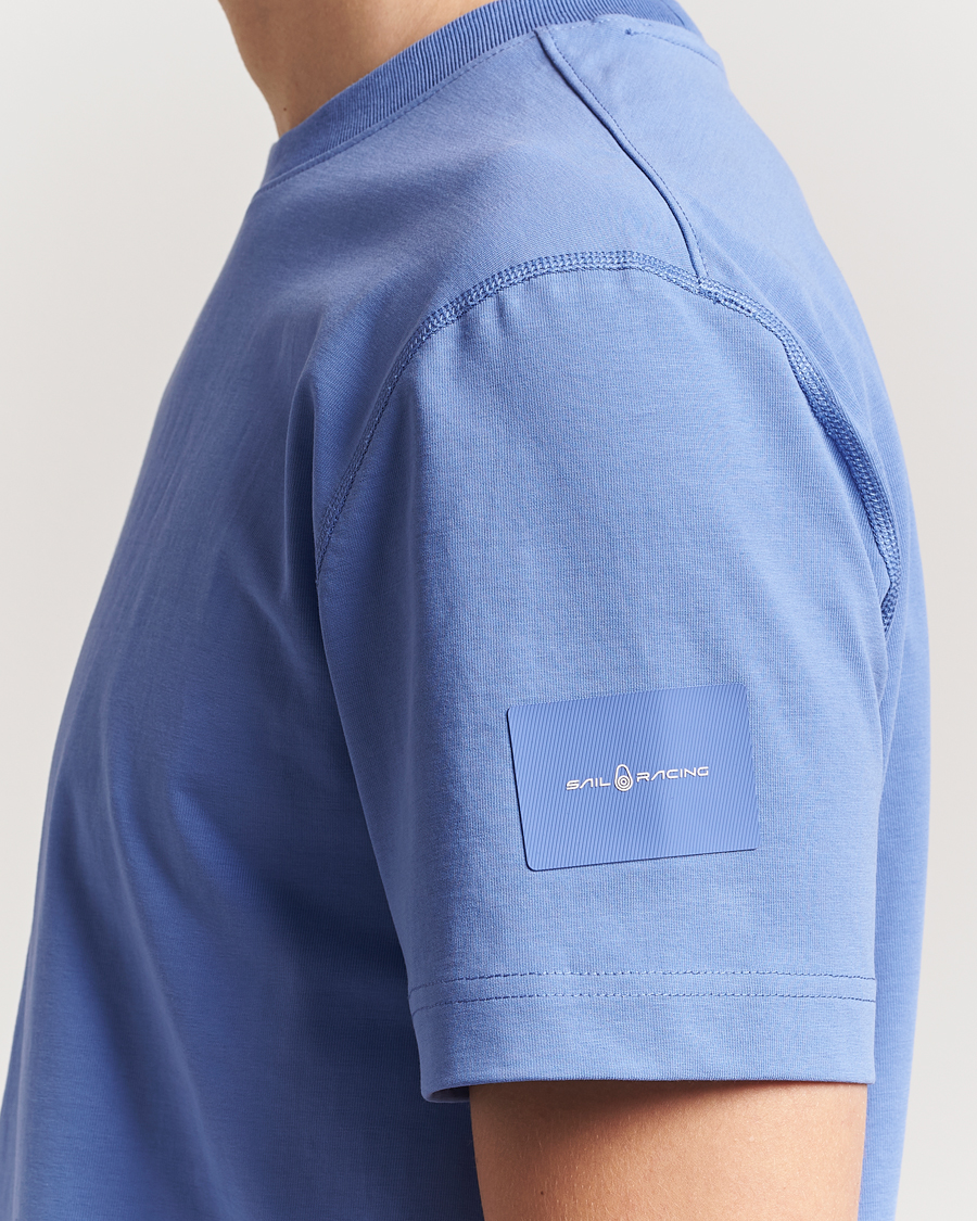 Herre | T-Shirts | Sail Racing | Wind Crew Neck T-Shirt Dark Lavendel