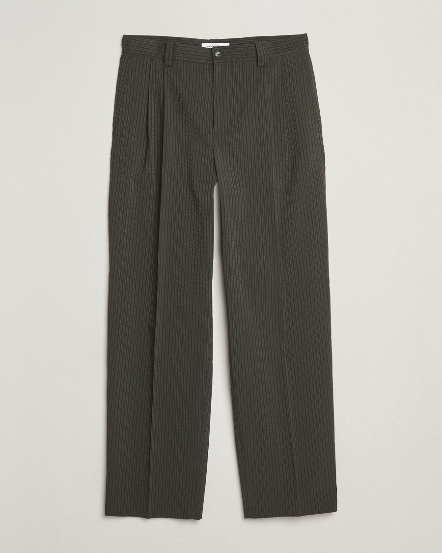 Herre | Bukser | Maison Kitsuné | Relaxed Seersucker Pleated Trousers Ranger Green