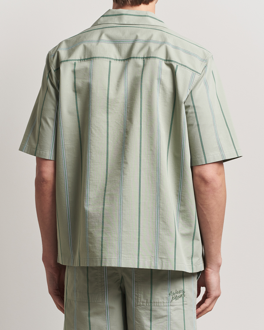 Herre | Skjorter | Maison Kitsuné | Resort Striped Short Sleeve Shirt Vert De Gris