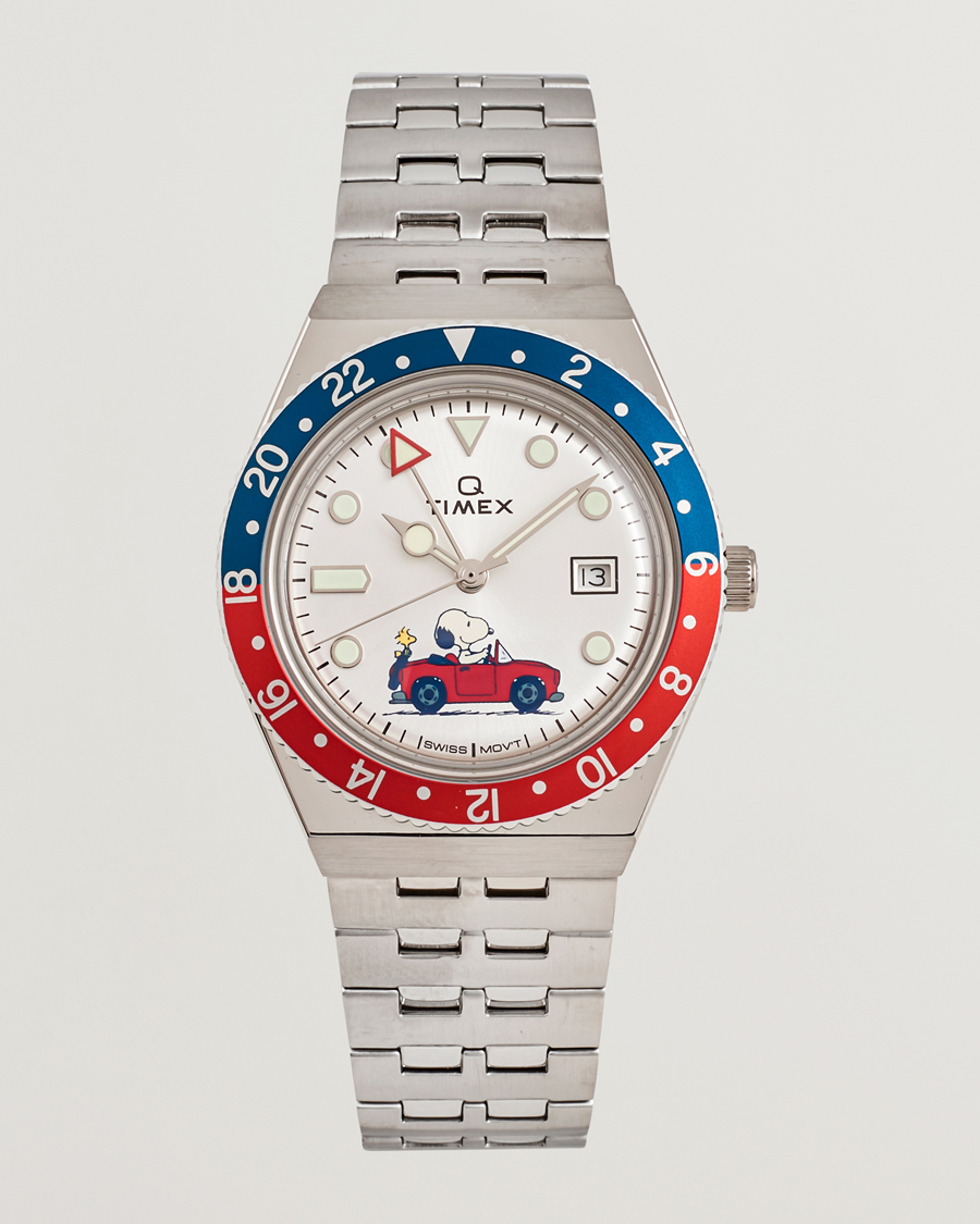 Herre | Timex Timex X Peanuts Q GMT Snoopy 38mm Silver Dial | Timex | X Peanuts Q GMT Snoopy 38mm Silver Dial