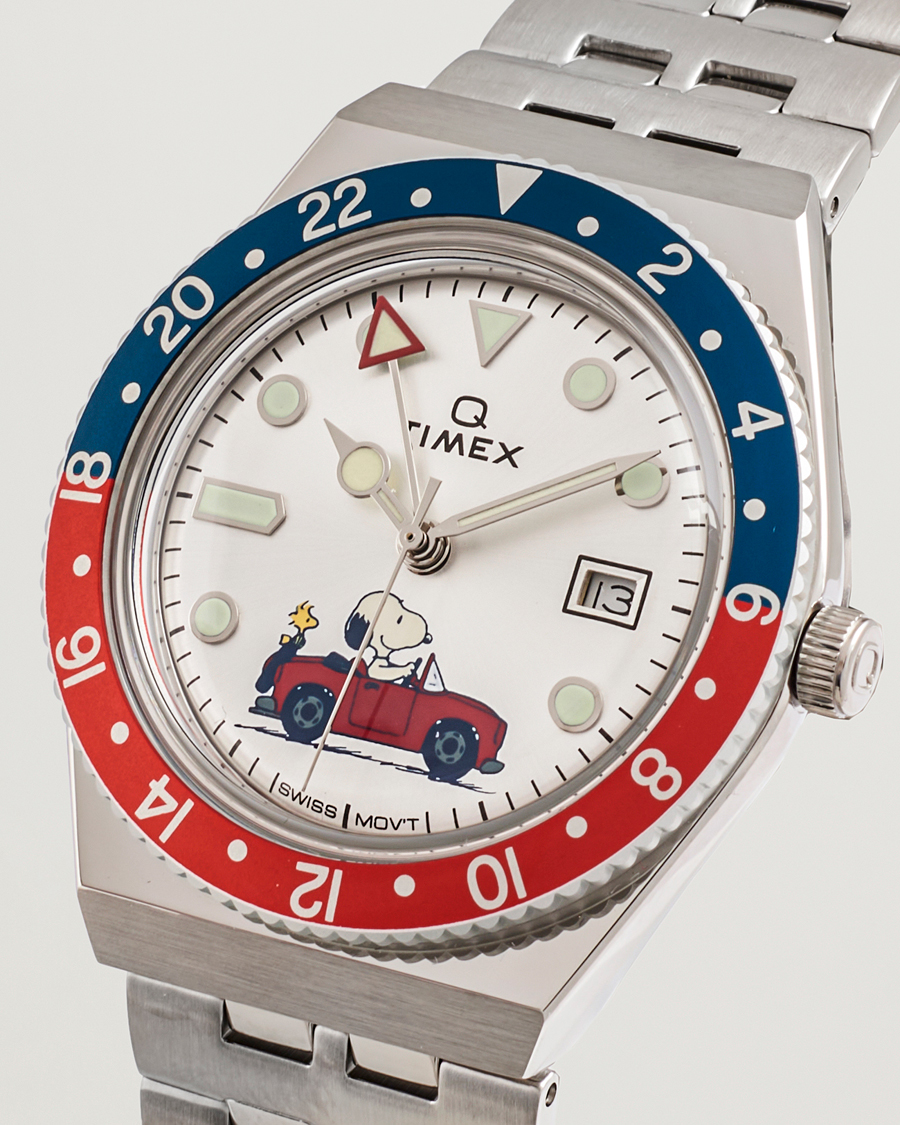 Herre | Timex Timex X Peanuts Q GMT Snoopy 38mm Silver Dial | Timex | X Peanuts Q GMT Snoopy 38mm Silver Dial