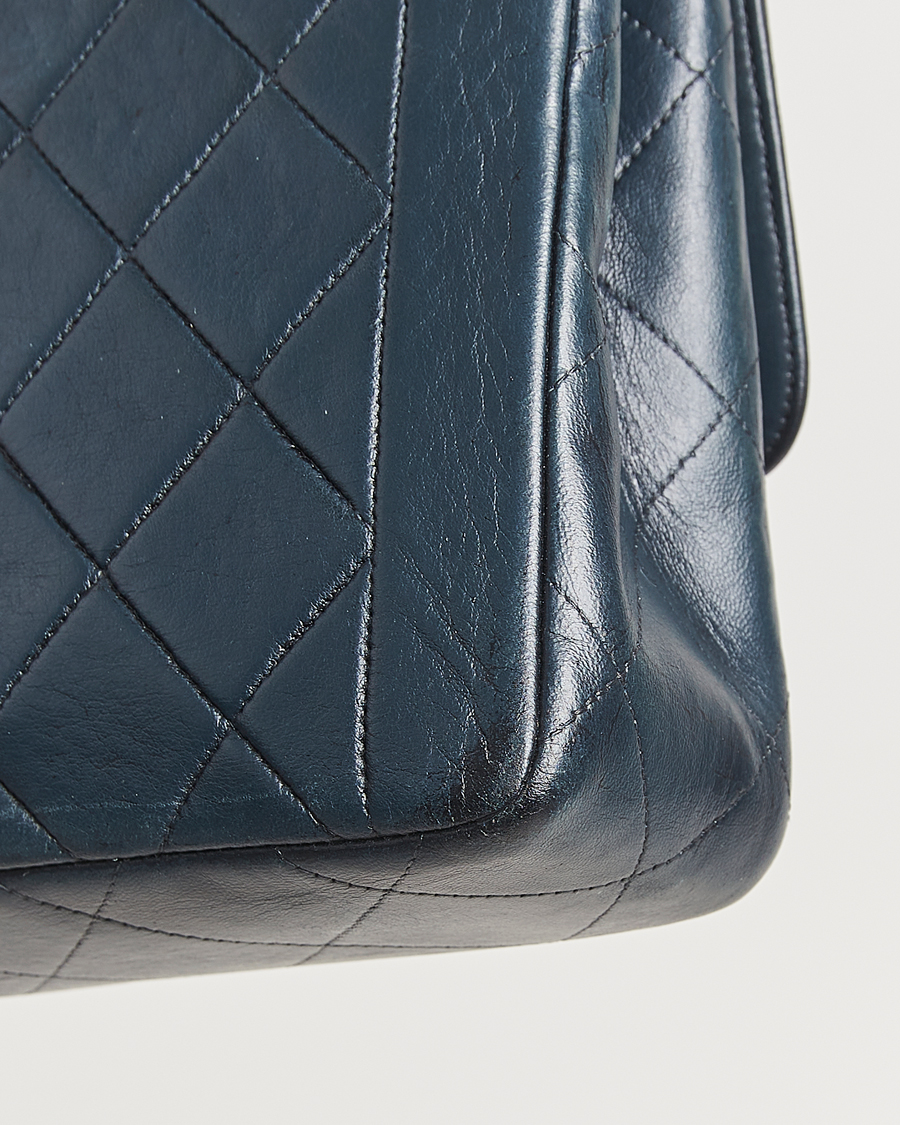 Herre | Pre-Owned & Vintage Bags | Chanel Pre-Owned | Classic Medium Single Flap Bag Lambskin Navy